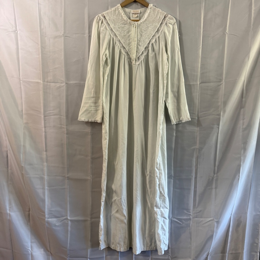 Vintage Barbizon Pale Blue Embroidered Lace Long Nightgown Modest Grandmacore M